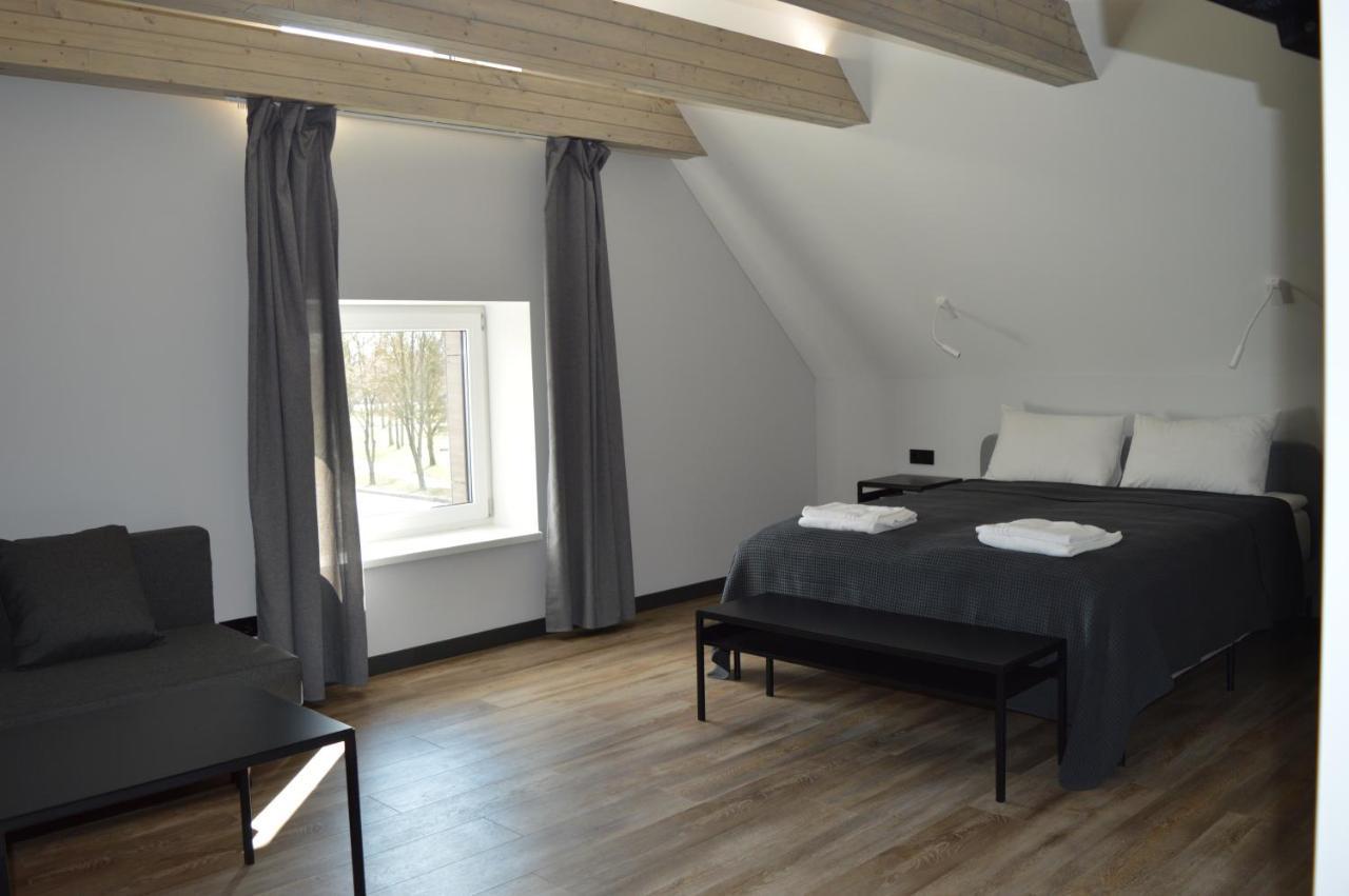 Baltas Gandras Hotell Naisiai Eksteriør bilde